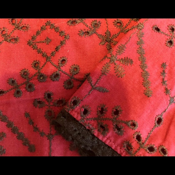 Long sleeve top with broderie anglaise. - Picture 3 of 4